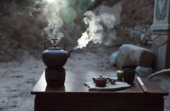 圍爐煮茶|適合煮著喝的茶有哪些？[精制鋼圍爐|炭火爐|圍爐茶桌]