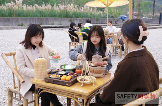 圍爐煮茶：茶是關鍵，這兩類茶不適合煮[圍爐茶桌，自制圍爐]